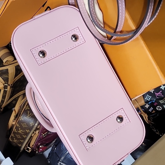 Louis Vuitton Epi Leather Limited edition Alma BB 2way bag - Picture 8 of 16